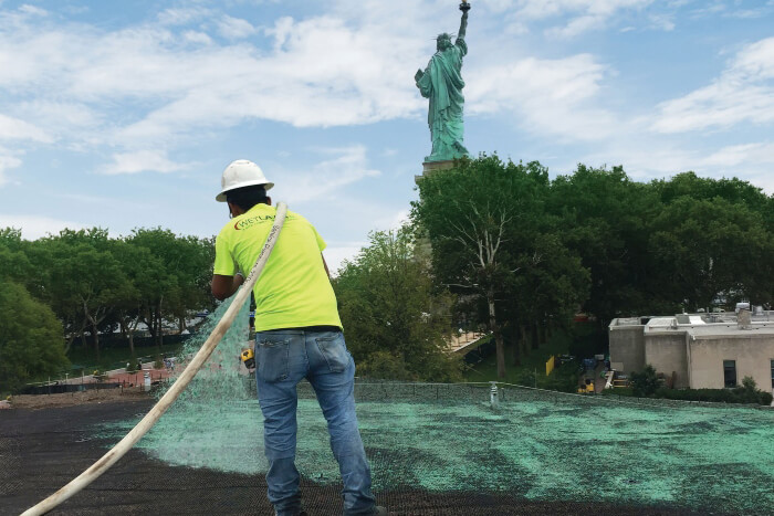 outdoor statue of liberty
